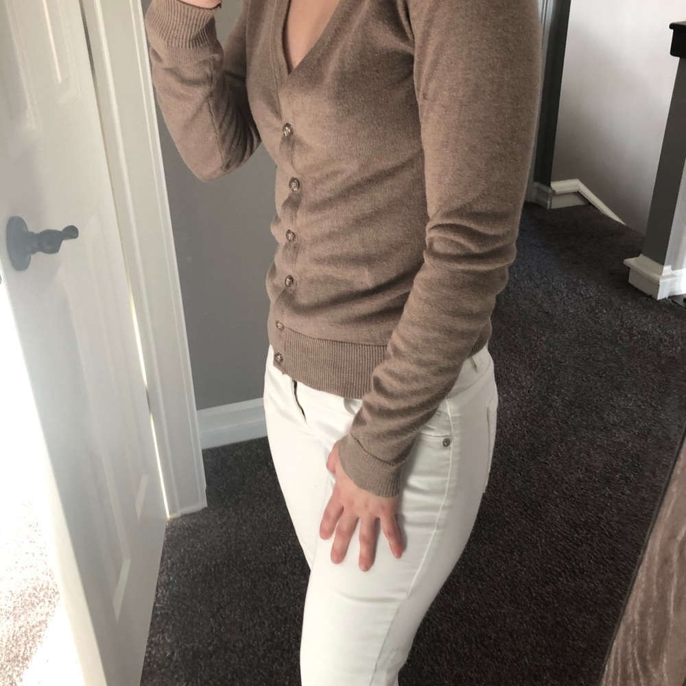 Cardigan - Picture 2 of 7